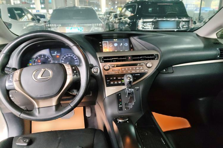 Used Lexus RX Classic 2013 270 Elite Edition Center Console