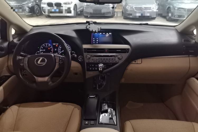 Used Lexus RX Classic 2013 270 Elegant Edition Center Console