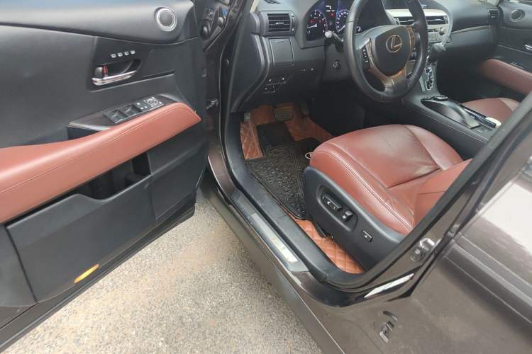 Used Lexus RX Classic 2013 270 Elite Edition Driver Seat