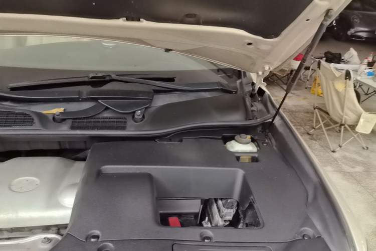 Used Lexus RX Classic 2013 270 Elegant Edition Engine Bay Left