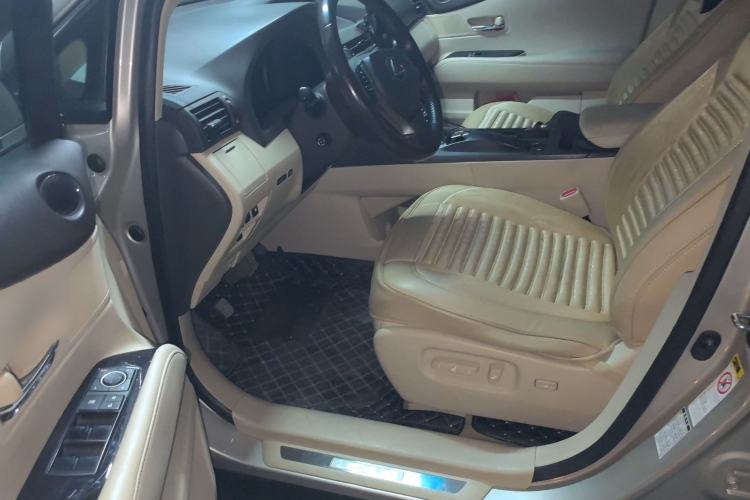 Used Lexus RX Classic 2013 270 Elite Edition Interior 3