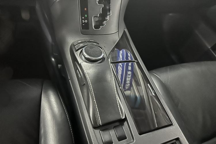 Used Lexus RX Classic 2013 270 Elite Edition Interior 6