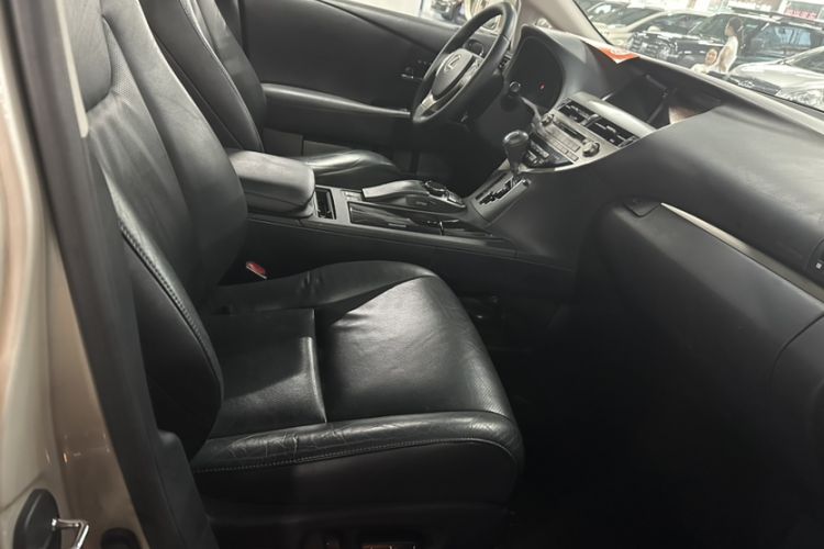 Used Lexus RX Classic 2013 270 Elite Edition Interior 9
