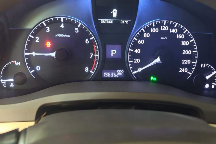 Used Lexus RX Classic 2013 270 Elite Edition Odometer Close Up