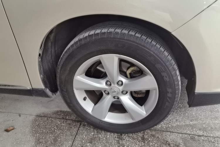 Used Lexus RX Classic 2013 270 Elegant Edition Right Front Wheel Hub