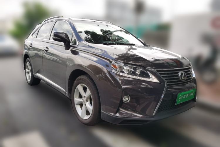 Used Lexus RX Classic 2013 270 Luxury Edition Front Right 45 Deg