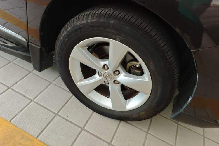 Used Lexus RX Classic 2013 270 Elite Edition Right Front Wheel Hub