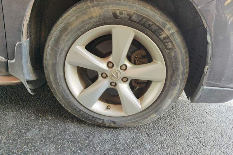 Used Lexus RX Classic 2013 270 Elite Edition Right Front Wheel Hub