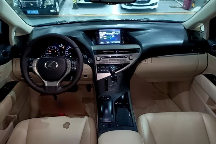Used Lexus RX Classic 2013 270 Elite Edition Center Console