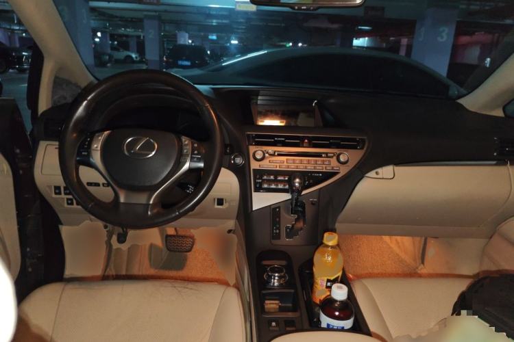 Used Lexus RX Classic 2013 270 Elegant Edition Center Console