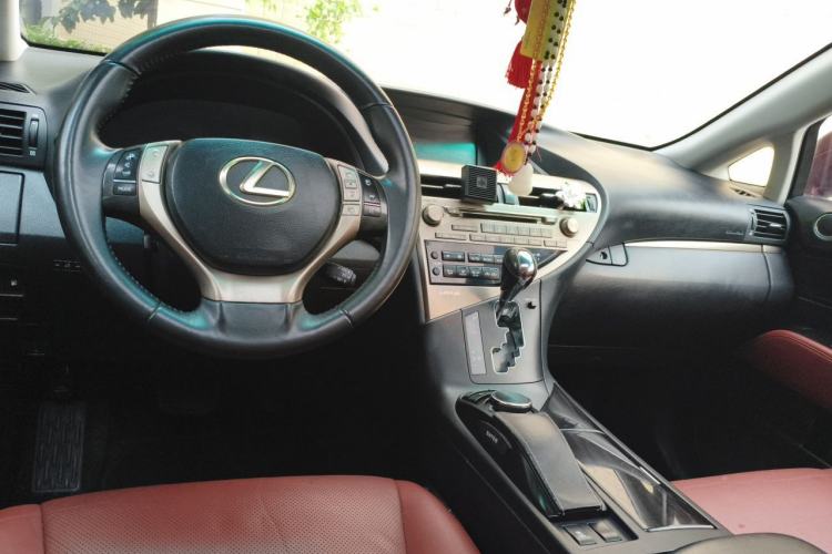 Used Lexus RX Classic 2013 270 Elite Edition Center Console