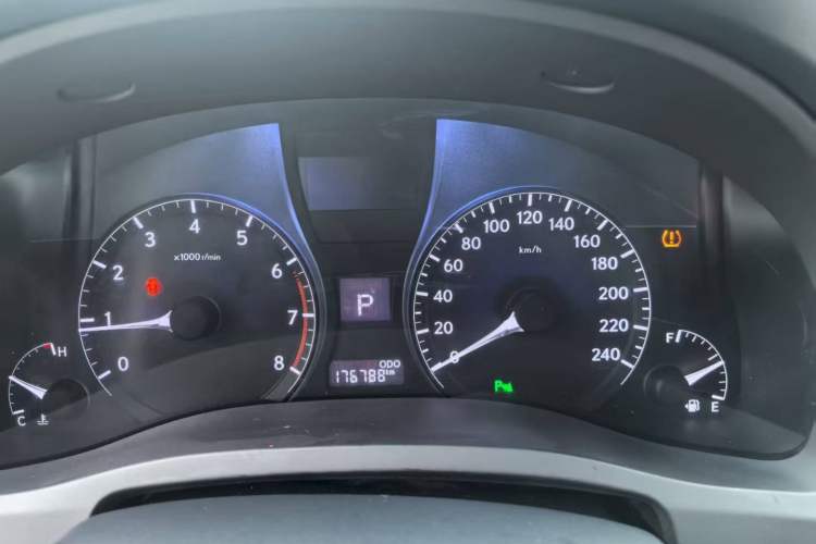Used Lexus RX Classic 2013 270 Elite Edition Odometer Close Up