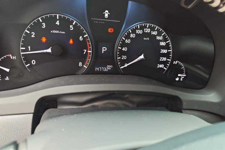 Used Lexus RX Classic 2013 270 Elegant Edition Odometer Close Up