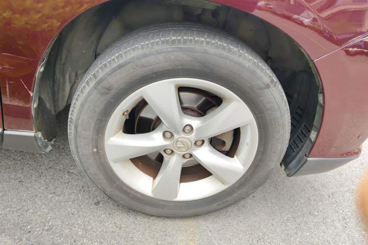 Used Lexus RX Classic 2013 270 Elite Edition Right Front Wheel Hub