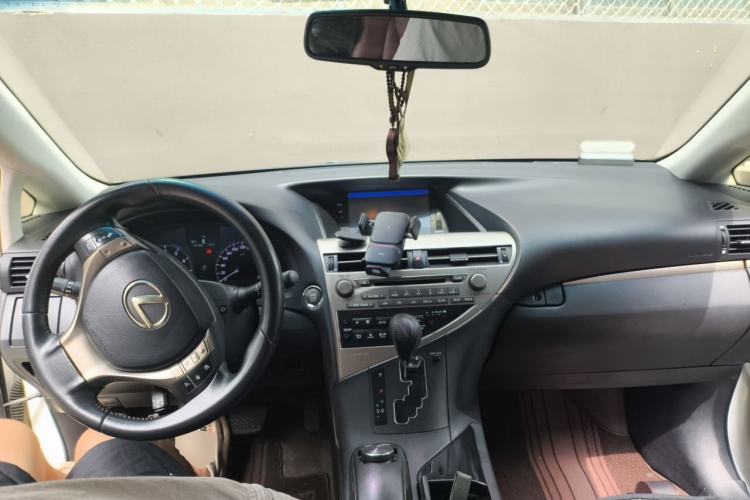 Used Lexus RX Classic 2013 270 Elite Edition Center Console