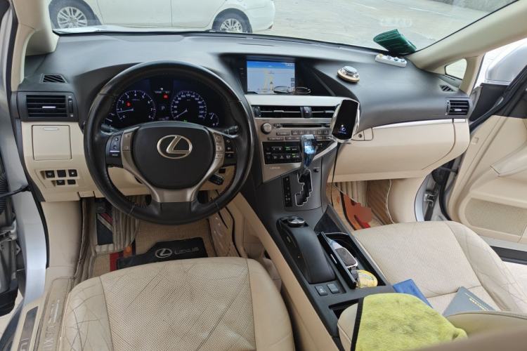Used Lexus RX Classic 2013 270 Elite Edition Center Console