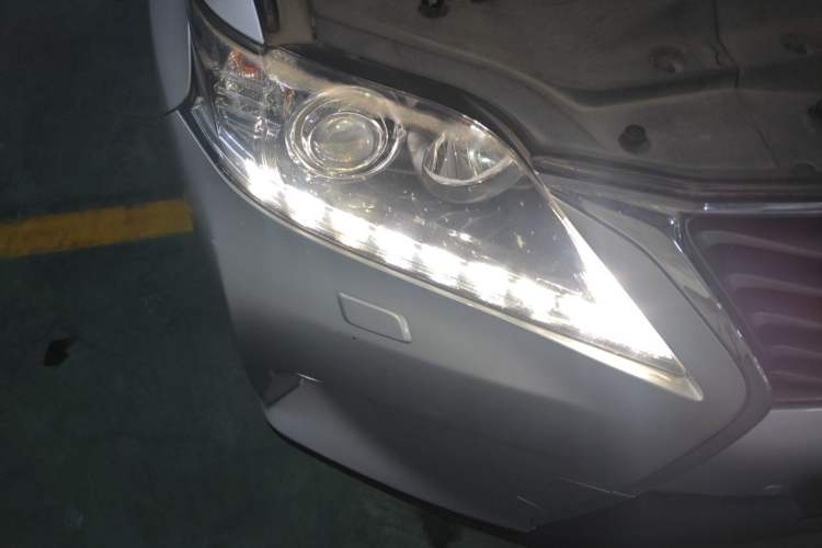 Used Lexus RX Classic 2013 270 Elite Edition Right Front Headlight