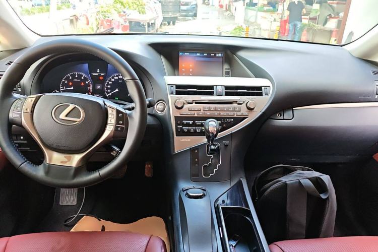 Used Lexus RX Classic 2013 270 Elite Edition Center Console