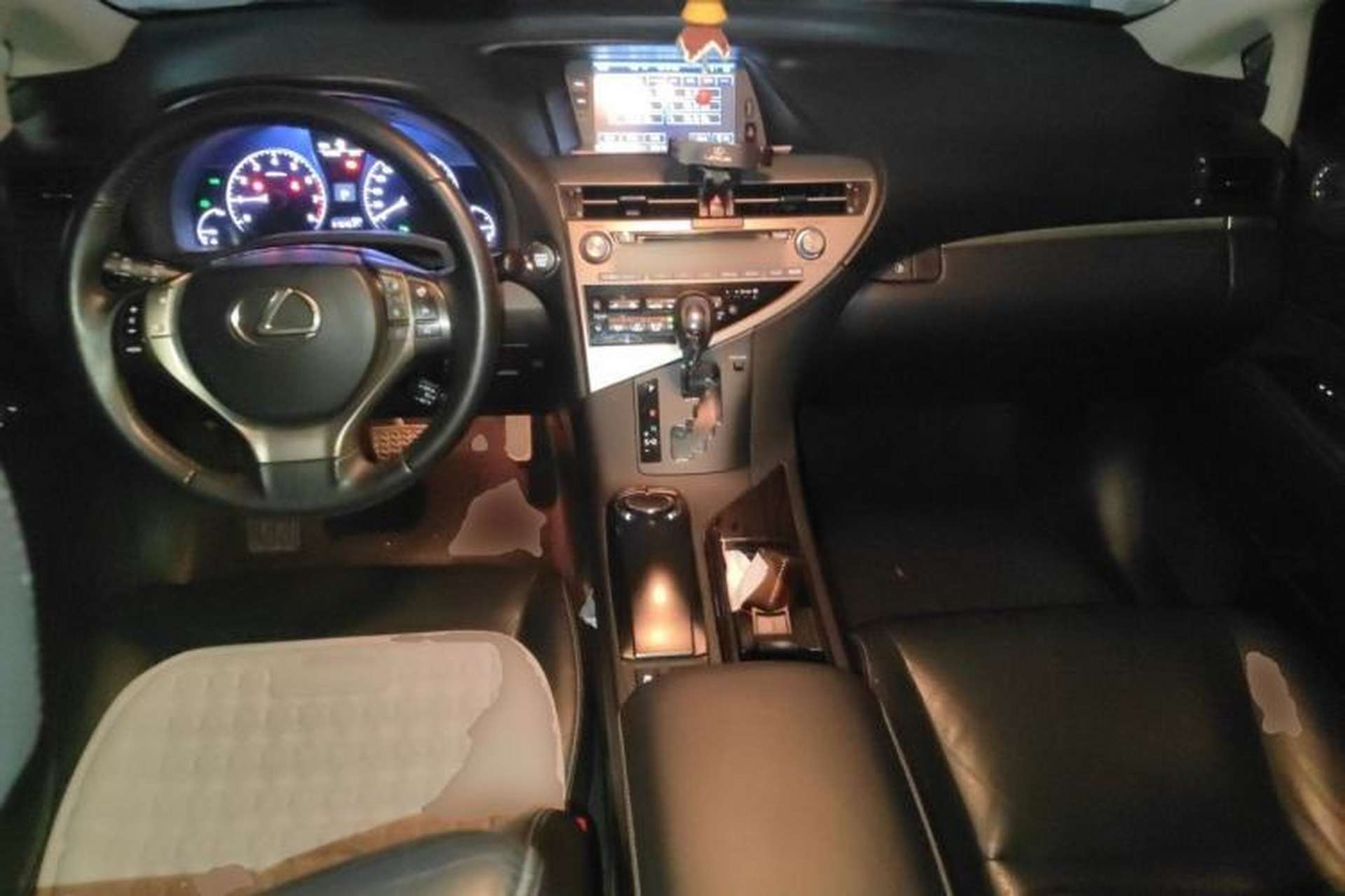 Used Lexus RX Classic 2013 270 Elite Edition Center Console