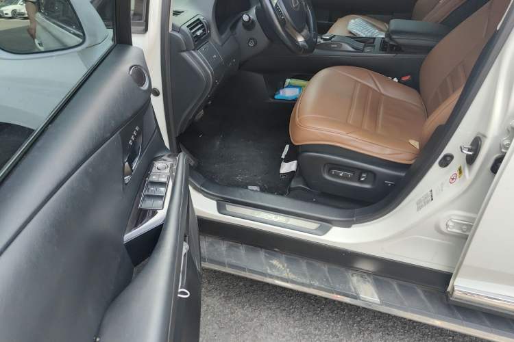 Used Lexus RX Classic 2013 270 Elite Edition Driver Seat