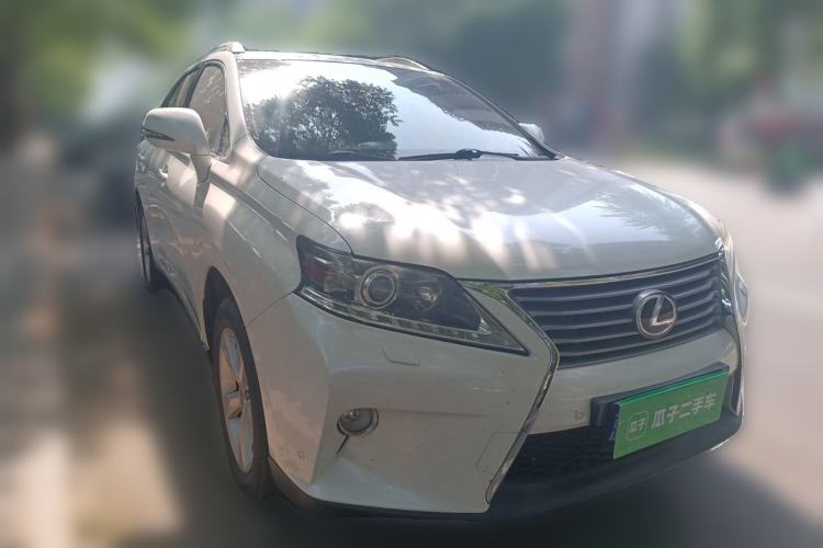 Used Lexus RX Classic 2013 270 Luxury Edition Front Right 45 Deg