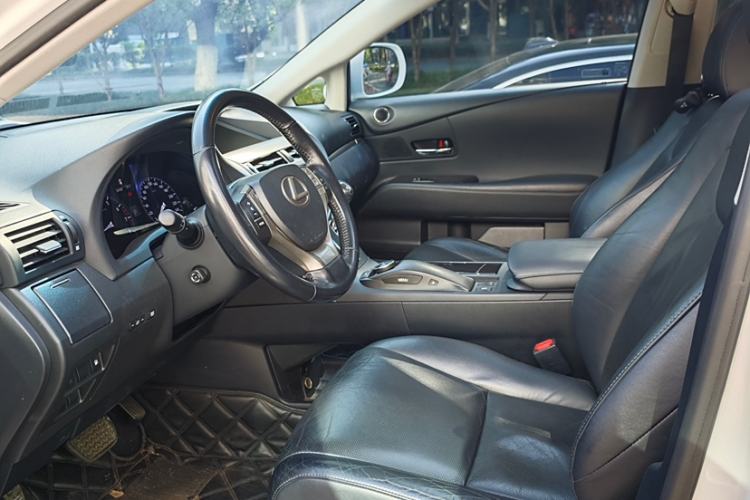 Used Lexus RX Classic 2013 270 Elite Edition Interior 2