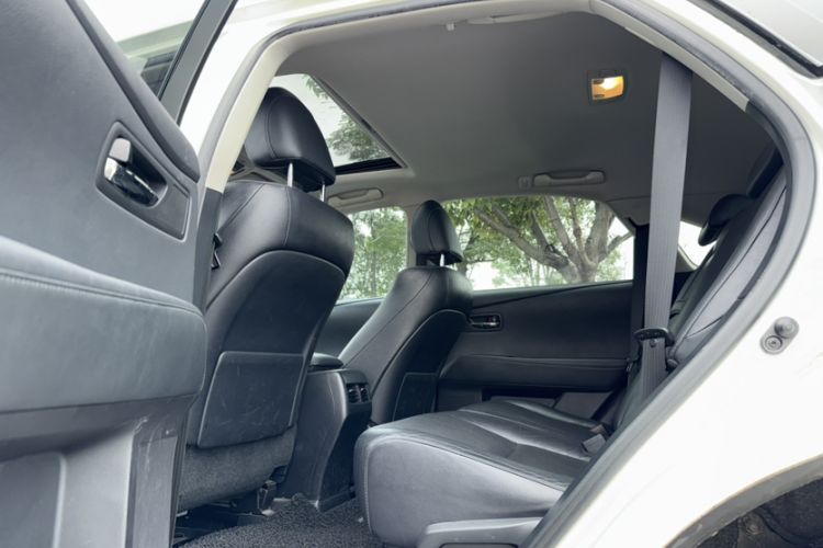 Used Lexus RX Classic 2013 270 Elite Edition Interior 6