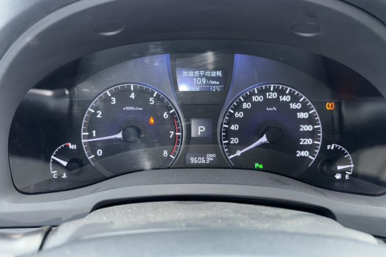 Used Lexus RX Classic 2013 270 Elite Edition Odometer Close Up