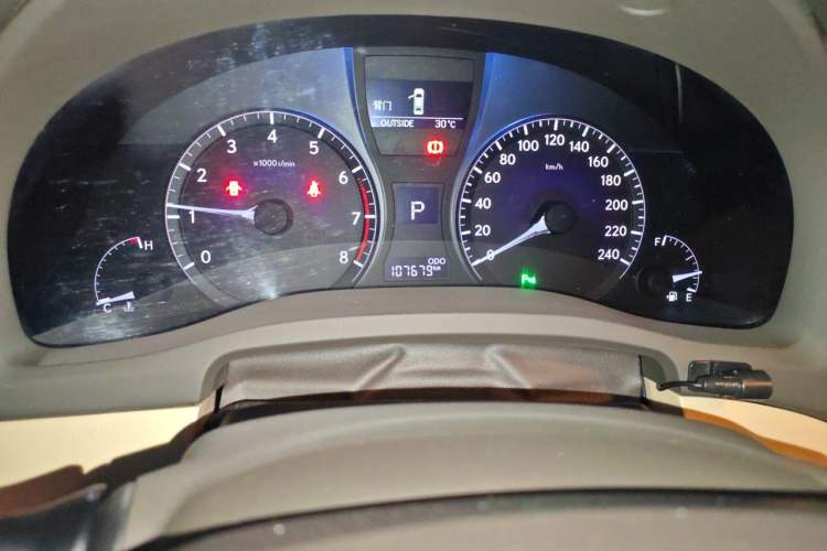 Used Lexus RX Classic 2013 270 Elite Edition Odometer Close Up