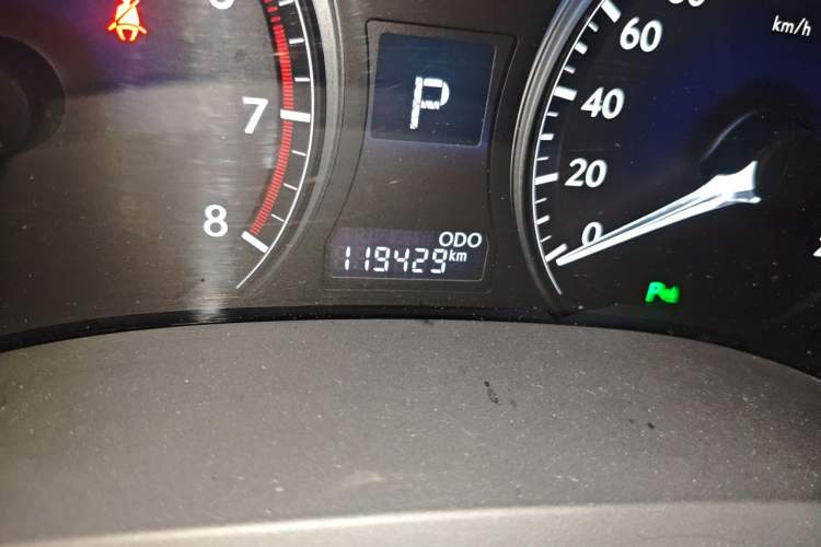 Used Lexus RX Classic 2013 270 Elegant Edition Odometer Close Up