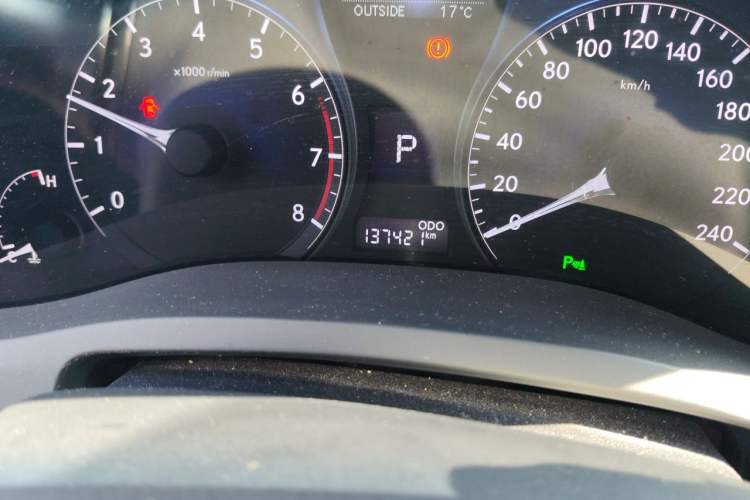 Used Lexus RX Classic 2013 270 Elite Edition Odometer Close Up