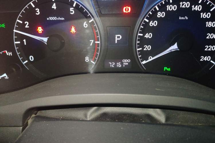 Used Lexus RX Classic 2013 270 Elite Edition Odometer Close Up