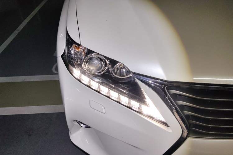 Used Lexus RX Classic 2013 270 Elite Edition Right Front Headlight