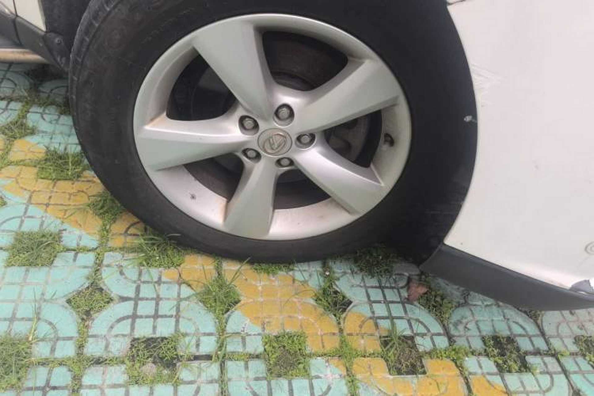 Used Lexus RX Classic 2013 270 Elite Edition Right Front Wheel Hub
