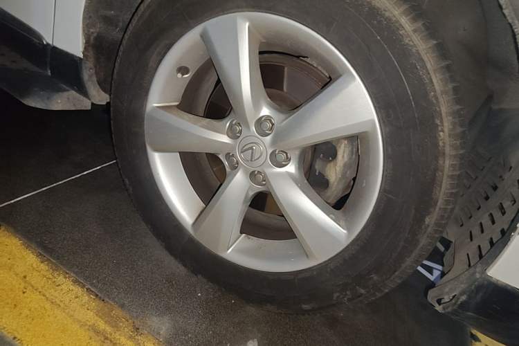 Used Lexus RX Classic 2013 270 Elite Edition Right Front Wheel Hub
