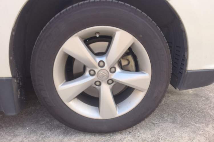Used Lexus RX Classic 2013 270 Elite Edition Right Front Wheel Hub