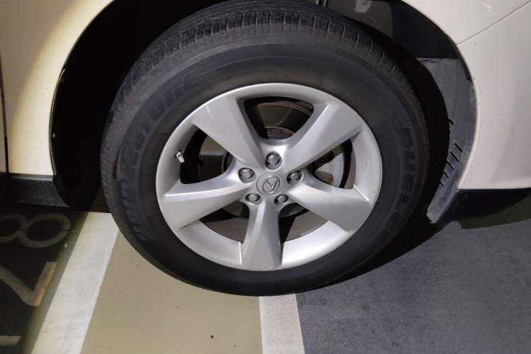 Used Lexus RX Classic 2013 270 Elite Edition Right Front Wheel Hub