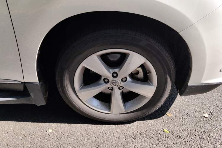 Used Lexus RX Classic 2013 270 Elite Edition Right Front Wheel Hub