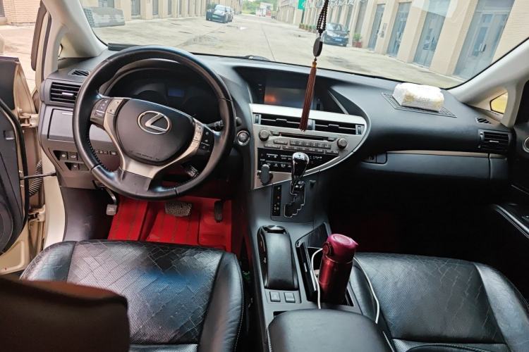 Used Lexus RX Classic 2013 270 Elegant Edition Center Console