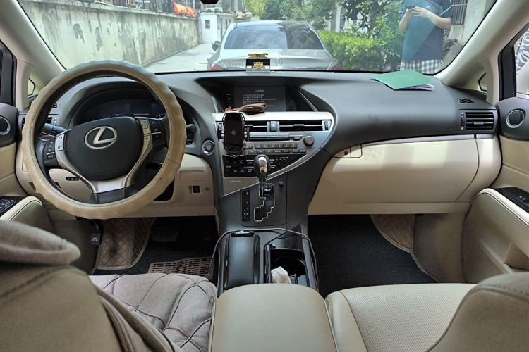 Used Lexus RX Classic 2013 270 Elite Edition Center Console