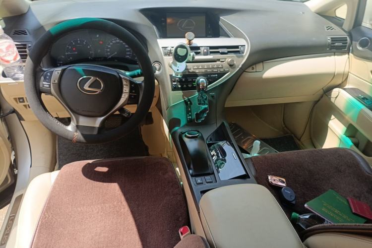 Used Lexus RX Classic 2013 270 Elite Edition Center Console