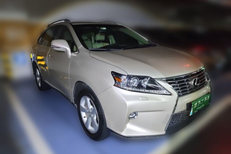 Used Lexus RX Classic 2013 270 Elite Edition Front Right 45 Deg