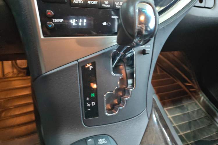 Used Lexus RX Classic 2013 270 Luxury Edition Gear Lever