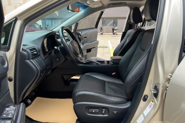 Used Lexus RX Classic 2013 270 Elite Edition Interior 10