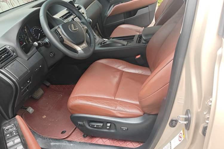 Used Lexus RX Classic 2013 270 Elite Edition Interior 3
