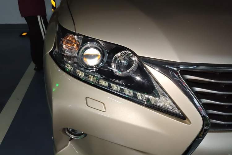 Used Lexus RX Classic 2013 270 Elite Edition Right Front Headlight