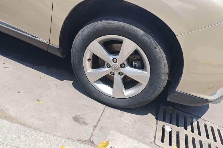 Used Lexus RX Classic 2013 270 Elite Edition Right Front Wheel Hub
