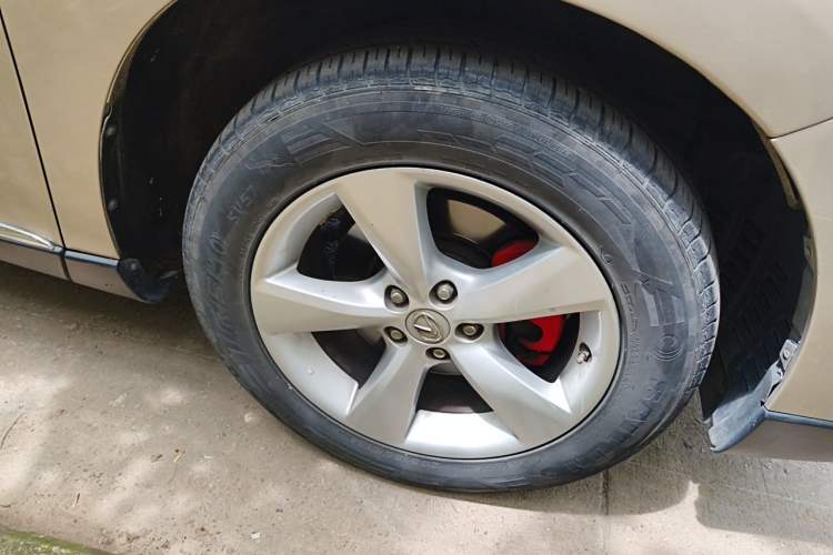 Used Lexus RX Classic 2013 270 Elite Edition Right Front Wheel Hub