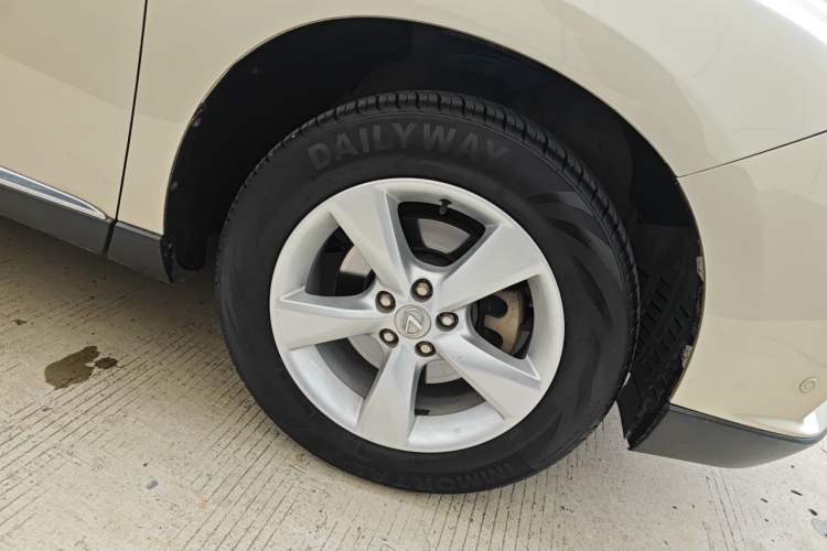 Used Lexus RX Classic 2013 270 Elegant Edition Right Front Wheel Hub
