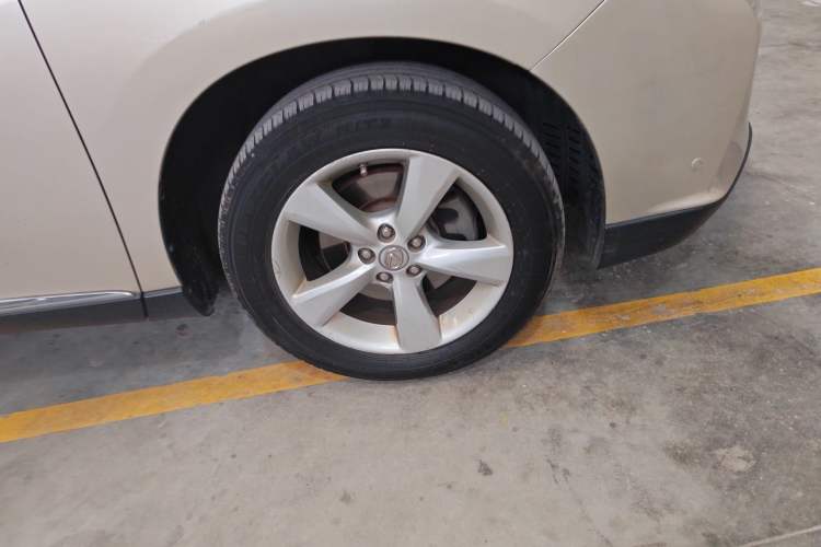 Used Lexus RX Classic 2013 270 Luxury Edition Right Front Wheel Hub